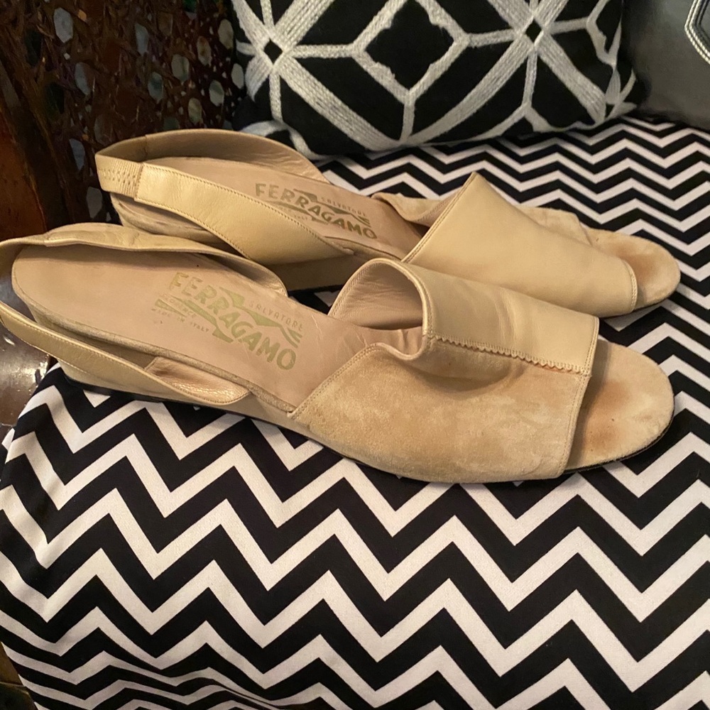 Beautiful/Classy Ferragamo leather/suede sandals!!